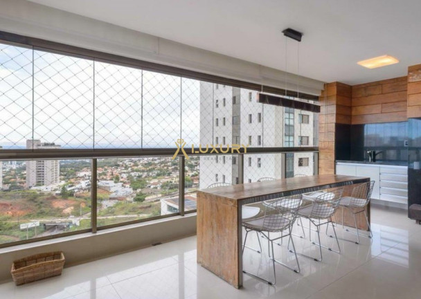 Imagem Imóvel com 4 Quartos à Venda, 244 m² em Vila Da Serra - Nova Lima Imagem Imóvel com 4 Quartos à Venda, 244 m² em Vila Da Serra - Nova Lima