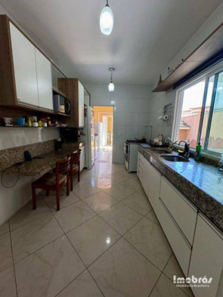 Imagem Casa com 5 Quartos à Venda, 158 m² em Lago Jacarey - Fortaleza Imagem Casa com 5 Quartos à Venda, 158 m² em Lago Jacarey - Fortaleza