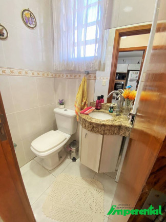 Imagem Casa com 3 Quartos à Venda, 165 m² em Campo Grande - Santos