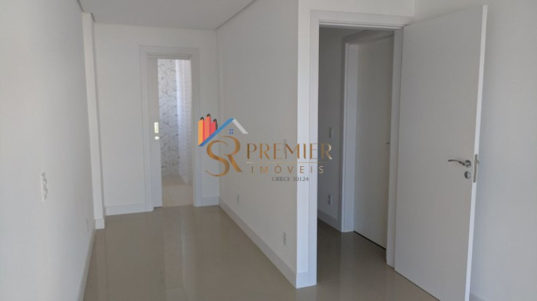 Imagem Apartamento com 3 Quartos à Venda, 117 m² em Centro - Florianópolis Imagem Apartamento com 3 Quartos à Venda, 117 m² em Centro - Florianópolis
