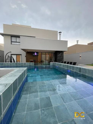 Imagem Casa de Condomínio com 3 Quartos à Venda, 224 m² em Ribeirão Do Lipa - Cuiabá