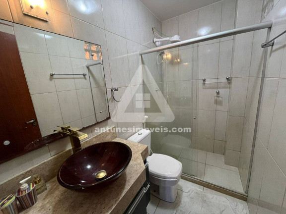 Imagem Apartamento com 3 Quartos à Venda, 90 m² em Centro - Cabo Frio