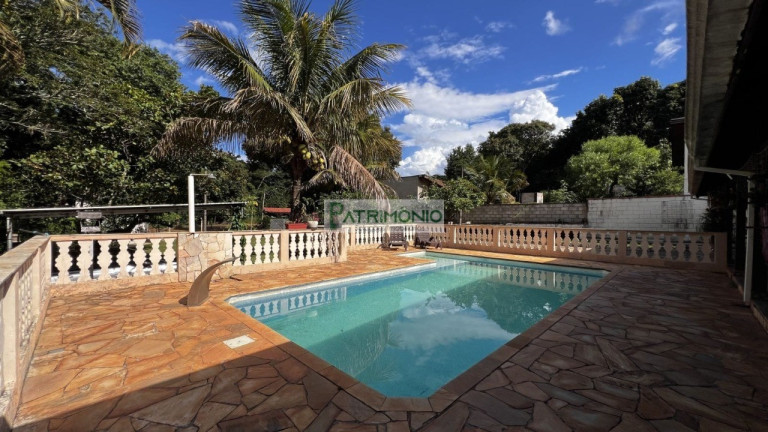 Casa com 3 Quartos à Venda, 261 m² em Núcleo Urbano Parque Ana Helena - Jaguariúna