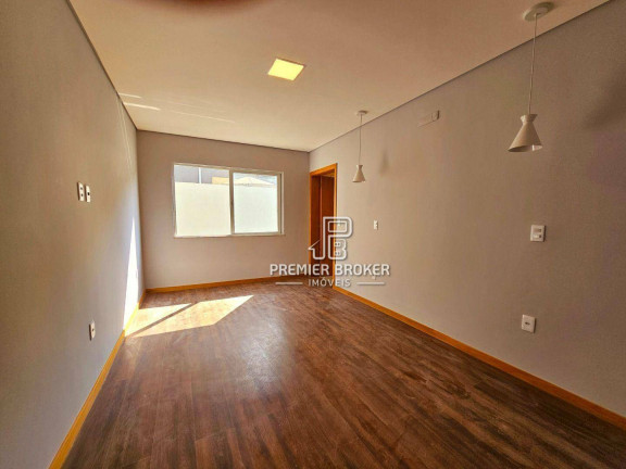 Imagem Casa com 3 Quartos à Venda, 260 m² em Albuquerque - Teresópolis