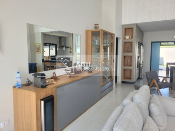 Imagem Casa com 3 Quartos à Venda, 300 m² em Condomínio Terras Do Vale - Caçapava Imagem Casa com 3 Quartos à Venda, 300 m² em Condomínio Terras Do Vale - Caçapava