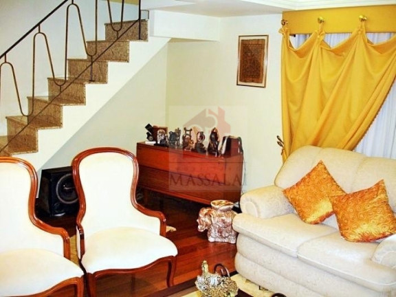 Imagem Casa com 4 Quartos à Venda, 224 m² em Santa Maria Goretti - Porto Alegre Imagem Casa com 4 Quartos à Venda, 224 m² em Santa Maria Goretti - Porto Alegre
