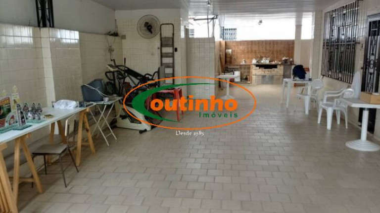 Imagem Casa com 5 Quartos à Venda, 478 m² em Vila Isabel - Rio De Janeiro Imagem Casa com 5 Quartos à Venda, 478 m² em Vila Isabel - Rio De Janeiro