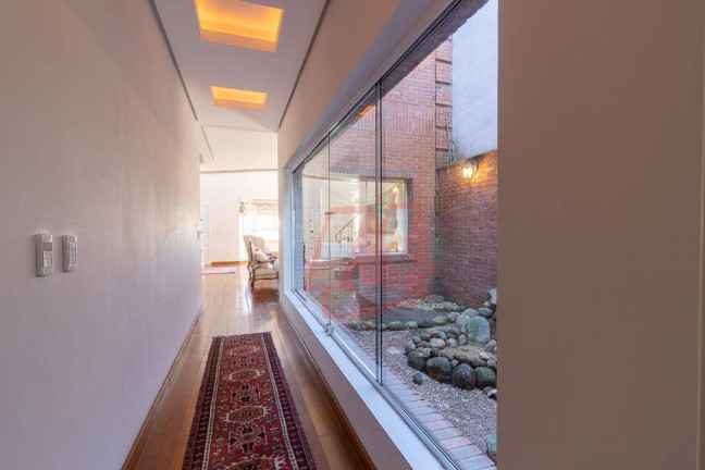 Imagem Casa com 4 Quartos à Venda, 727 m² em Vila Jardim - Porto Alegre