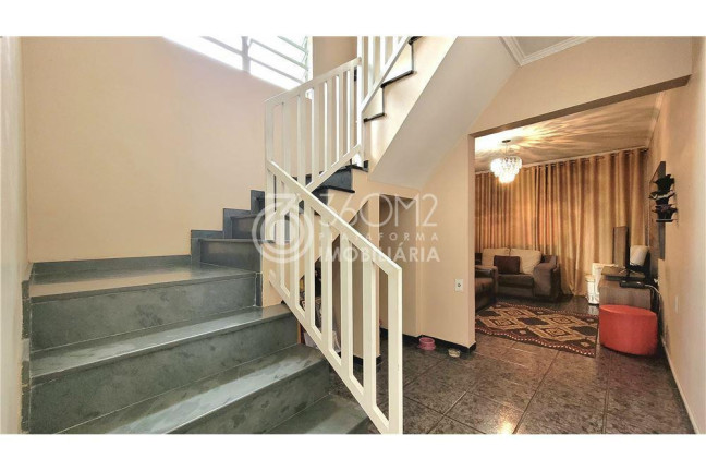 Imagem Casa com 3 Quartos à Venda, 225 m² em Jardim Do Estádio - Santo André