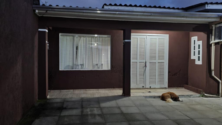 Imagem Casa com 4 Quartos à Venda, 225 m² em Capão Novo - Capao Da Canoa
