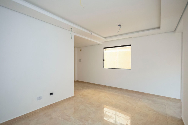 Imagem Casa com 3 Quartos à Venda, 115 m² em Cajuru - Curitiba Imagem Casa com 3 Quartos à Venda, 115 m² em Cajuru - Curitiba