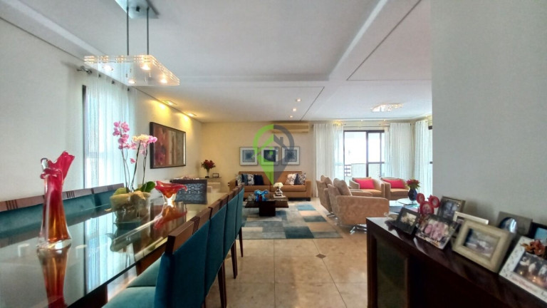 Imagem Apartamento com 4 Quartos à Venda, 246 m² em Vila Rica - Santos