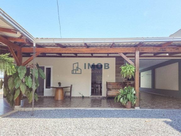 Casa com 3 Quartos à Venda, 300 m² em Vila Amizade - Guaramirim