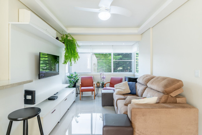 Imagem Apartamento com 2 Quartos à Venda, 111 m² em Menino Deus - Porto Alegre Imagem Apartamento com 2 Quartos à Venda, 111 m² em Menino Deus - Porto Alegre