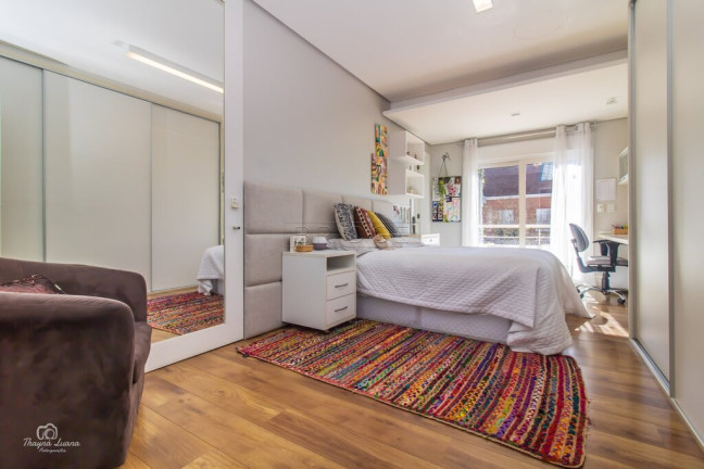 Imagem Casa com 6 Quartos à Venda, 570 m² em Três Figueiras - Porto Alegre
