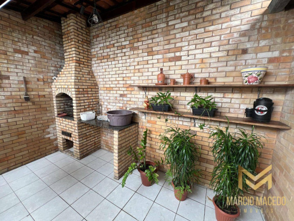 Imagem Casa com 5 Quartos à Venda, 285 m² em São Gerardo - Fortaleza