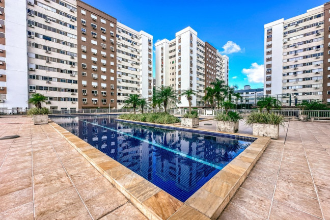 Imóvel com 2 Quartos à Venda,  em Passo Da Areia - Porto Alegre