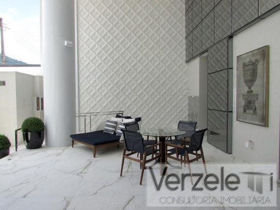 Imagem Apartamento com 7 Quartos à Venda, 410 m² em Centro - Balneário Camboriú Imagem Apartamento com 7 Quartos à Venda, 410 m² em Centro - Balneário Camboriú
