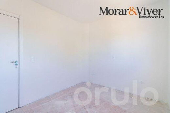 Imagem Sobrado com 3 Quartos à Venda, 102 m² em Uberaba - Curitiba