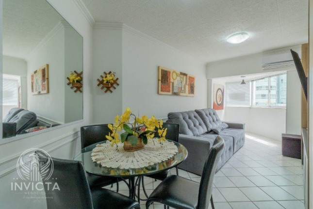 Apartamento com 2 Quartos à Venda, 65 m² em Pioneiros - Balneário Camboriú