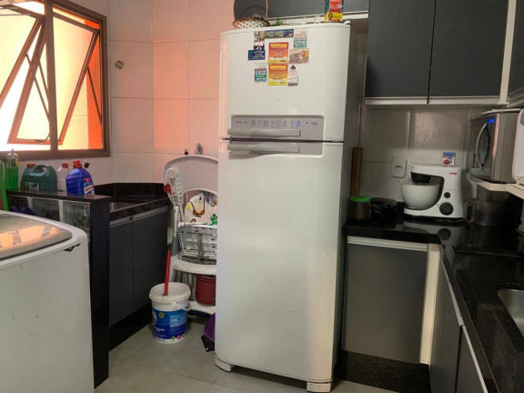 Imagem Apartamento com 2 Quartos à Venda,  em Olaria - Nova Friburgo
