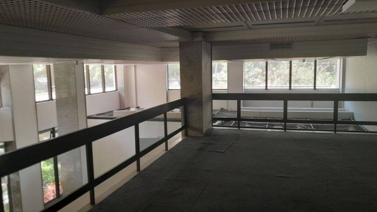 Imagem Sala Comercial à Venda, em Moinhos De Vento - Porto Alegre Imagem Sala Comercial à Venda, em Moinhos De Vento - Porto Alegre
