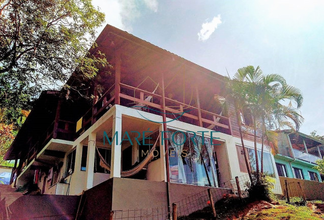 Casa com 5 Quartos à Venda, 300 m² em Enseada - Ubatuba