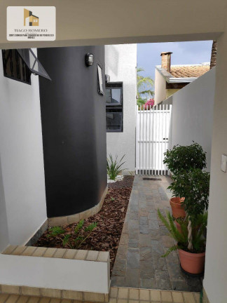 Imagem Sobrado com 4 Quartos à Venda ou Locação, 360 m² em Araraquara