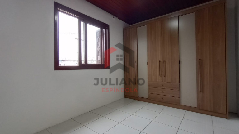 Imagem Casa com 2 Quartos à Venda, 75 m² em Hípica - Porto Alegre