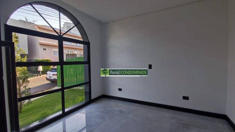 Imagem Casa com 4 Quartos à Venda, 358 m² em Campo Comprido - Curitiba Imagem Casa com 4 Quartos à Venda, 358 m² em Campo Comprido - Curitiba