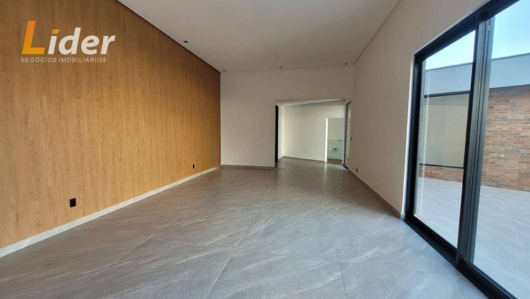 Imagem Casa com 4 Quartos à Venda, 450 m² em Spina Ville - Juiz De Fora Imagem Casa com 4 Quartos à Venda, 450 m² em Spina Ville - Juiz De Fora