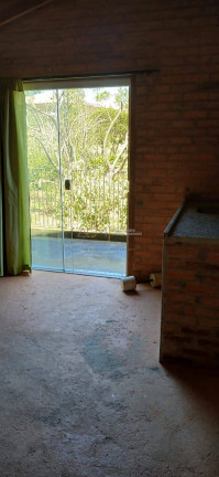 Imagem Casa com 4 Quartos para Alugar,  em Botucatu