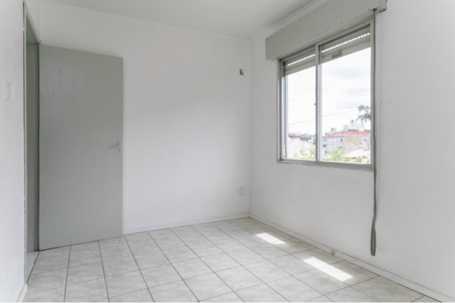 Imagem Apartamento com 2 Quartos à Venda, 52 m² em São Sebastião - Porto Alegre Imagem Apartamento com 2 Quartos à Venda, 52 m² em São Sebastião - Porto Alegre