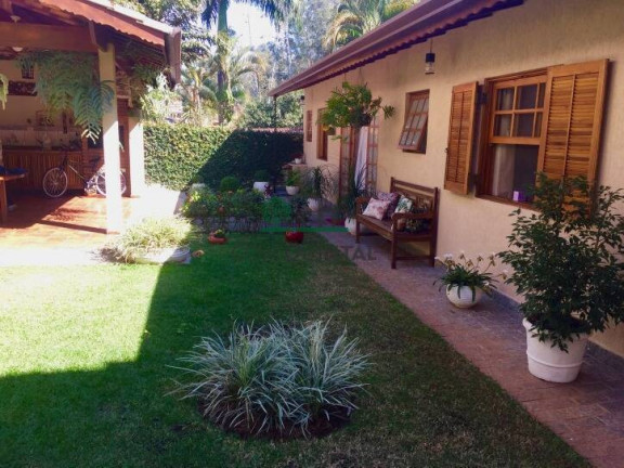 Casa com 6 Quartos para Alugar, 300 m² em Jardim Do Golf I - Jandira