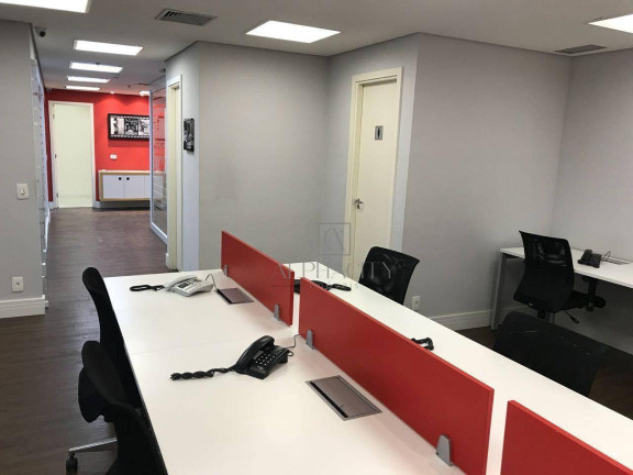 Sala Comercial à Venda ou Locação, 126 m² em Tamboré - Barueri
