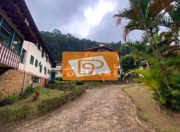Imagem Apartamento com 1 Quarto à Venda, em Corrêas - Petrópolis Imagem Apartamento com 1 Quarto à Venda, em Corrêas - Petrópolis