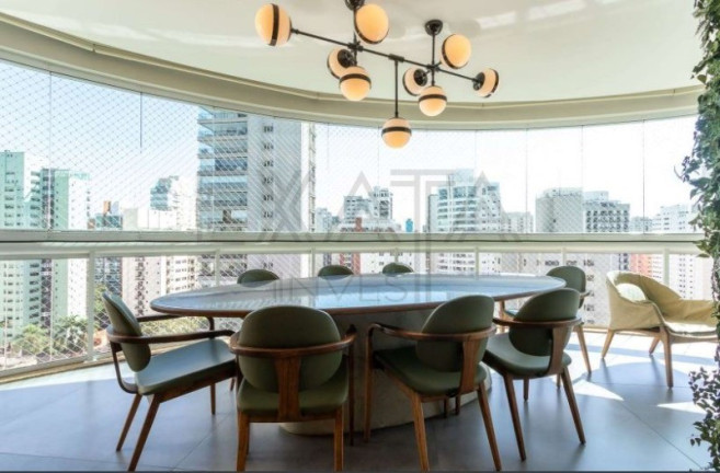 Imagem Imóvel com 3 Quartos à Venda, 210 m² em Moema - São Paulo