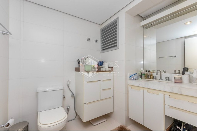 Imagem Apartamento com 2 Quartos à Venda, 121 m² em Cerqueira César - São Paulo