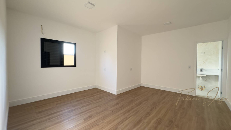 Imagem Casa com 3 Quartos à Venda, 300 m² em Jardim São Marcos - Valinhos Imagem Casa com 3 Quartos à Venda, 300 m² em Jardim São Marcos - Valinhos
