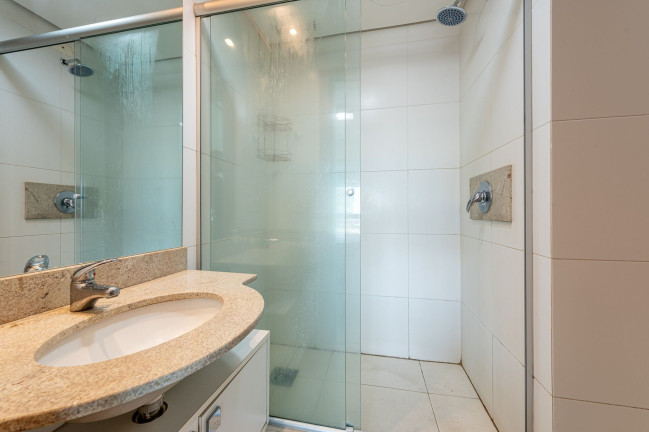 Imagem Apartamento com 1 Quarto à Venda, 57 m² em Três Figueiras - Porto Alegre Imagem Apartamento com 1 Quarto à Venda, 57 m² em Três Figueiras - Porto Alegre
