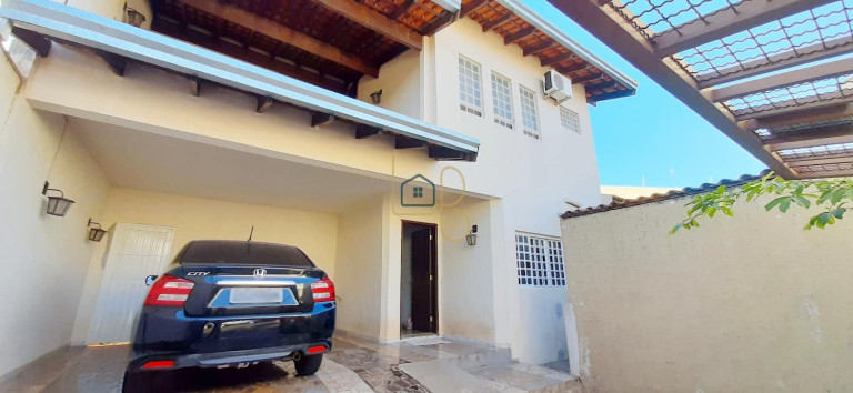 Imagem Casa com 3 Quartos à Venda, 236 m² em Jardim Delta - Londrina