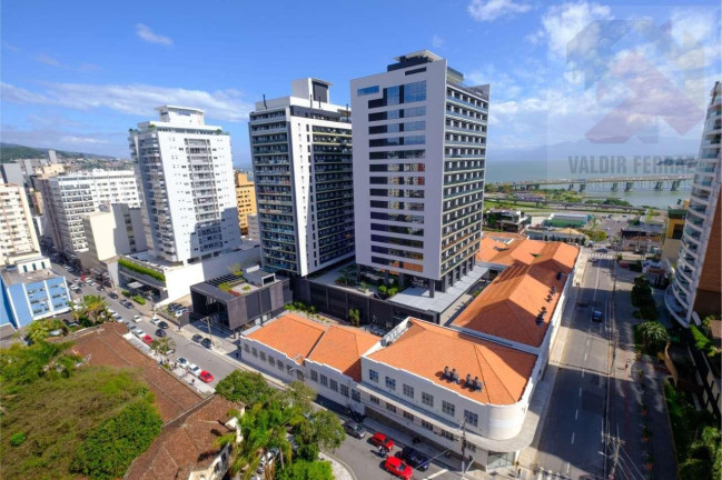 Imagem Apartamento com 2 Quartos à Venda, 71 m² em Centro - Florianópolis