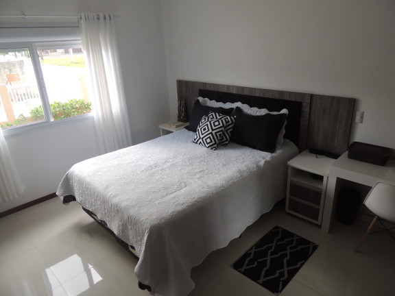 Imagem Casa com 3 Quartos à Venda, 127 m² em Areias De Palhocinha - Garopaba
