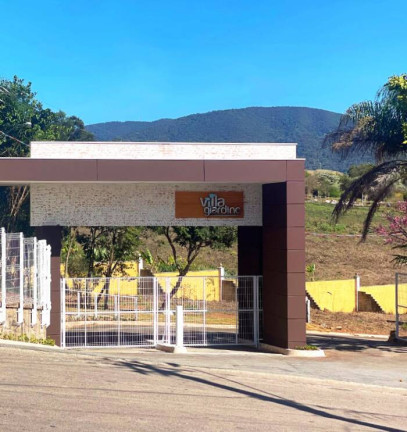 Terreno em Condomínio à Venda, 225 m² em Vila Santana I - Jundiaí