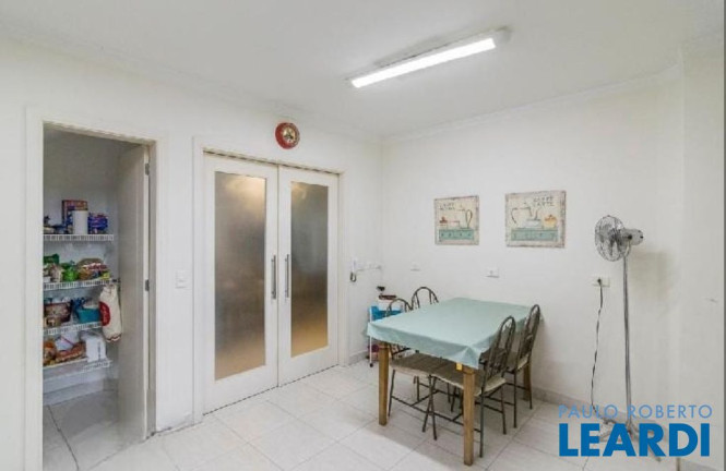 Imagem Casa de Condomínio com 4 Quartos à Venda, 255 m² em Vila Floresta - Santo André Imagem Casa de Condomínio com 4 Quartos à Venda, 255 m² em Vila Floresta - Santo André