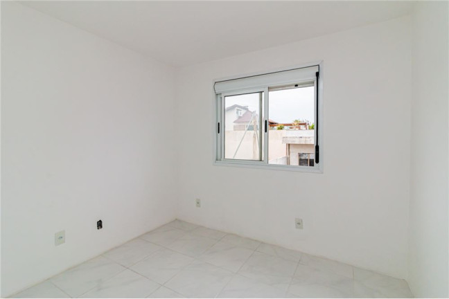Imagem Casa com 3 Quartos à Venda, em Jardim Itu - Porto Alegre Imagem Casa com 3 Quartos à Venda, em Jardim Itu - Porto Alegre