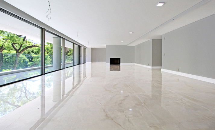 Imagem Apartamento com 3 Quartos à Venda, 388 m² em Moinhos De Vento - Porto Alegre Imagem Apartamento com 3 Quartos à Venda, 388 m² em Moinhos De Vento - Porto Alegre
