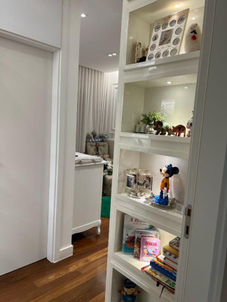Imagem Apartamento com 3 Quartos à Venda, 245 m² em Santa Rosa - Londrina