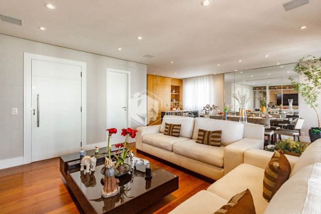 Imagem Apartamento com 4 Quartos à Venda, 200 m² em Brooklin - São Paulo Imagem Apartamento com 4 Quartos à Venda, 200 m² em Brooklin - São Paulo