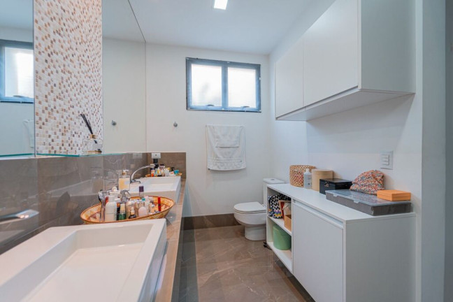 Imagem Casa com 5 Quartos à Venda,  em Granja Viana Ii - Cotia